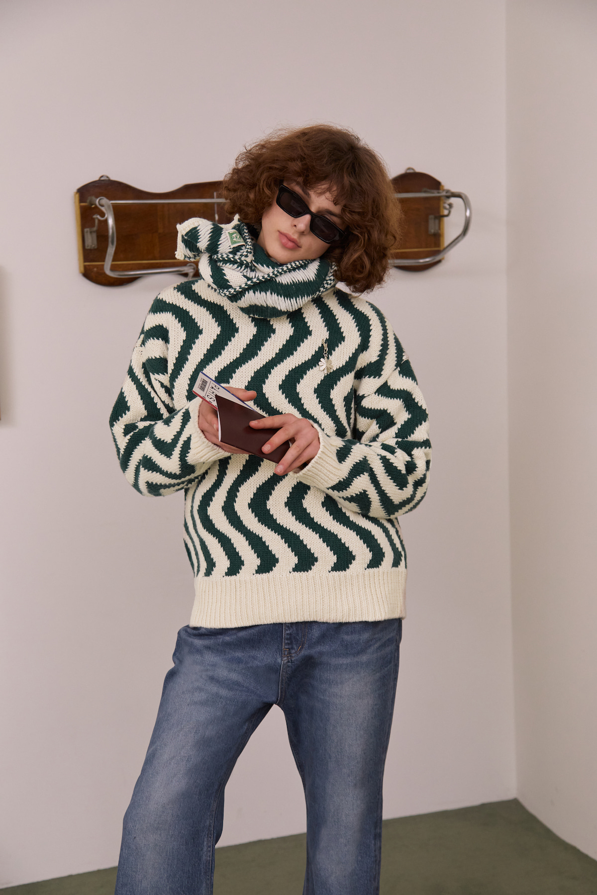 Wave Line Jacquard Sweater Green